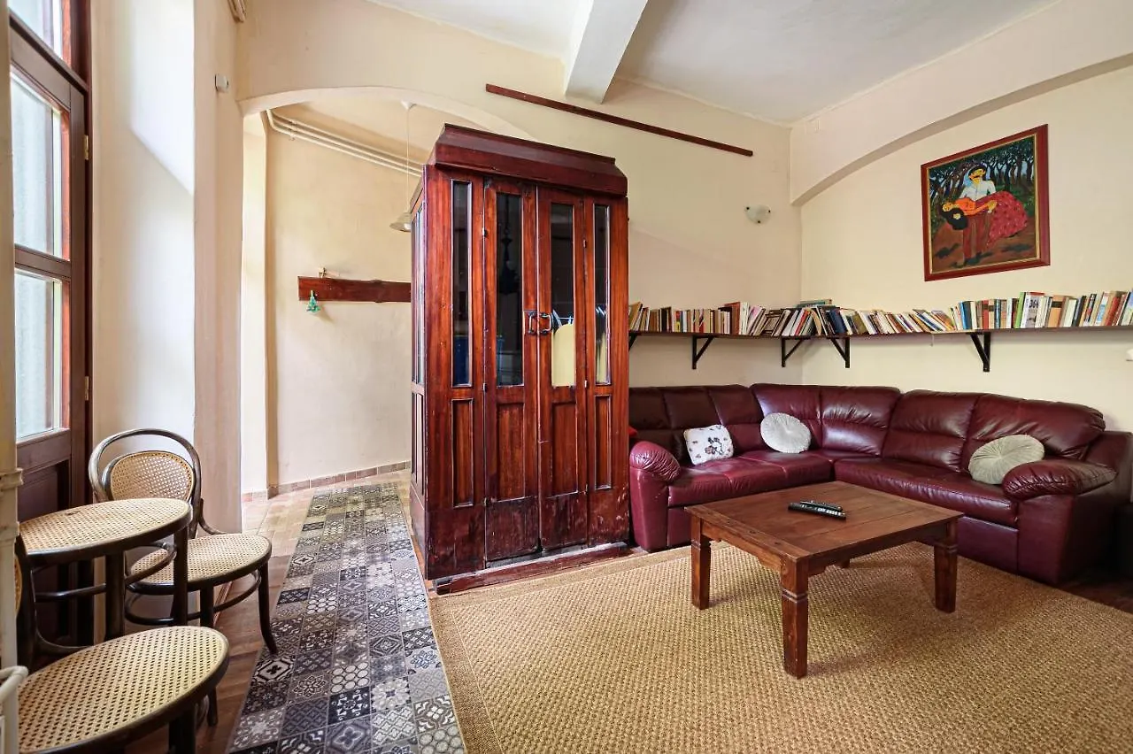 Gul Baba Saray Apartments بودابست 0*,  المجر