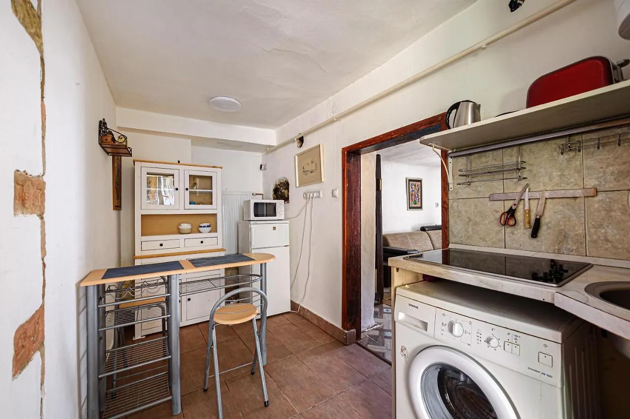 Gul Baba Saray Apartments بودابست المجر
